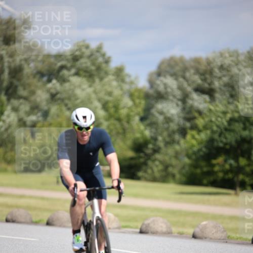 16.06.2024 - 26. Vierlanden-Triathlon Jannik Wohlers http://msf.ph/oto/6293210 16.06.2024 11:36:14 Radfahren 57, 168, 197, 205, 290, 305 meine-sportfotos.de