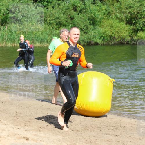 16.06.2024 - 26. Vierlanden-Triathlon Strokosch-Dieckow http://msf.ph/oto/6293212 16.06.2024 09:37:33 Schwimmen 32, 39, 41, 45, 170, 32, 39, 41, 45, 170 meine-sportfotos.de