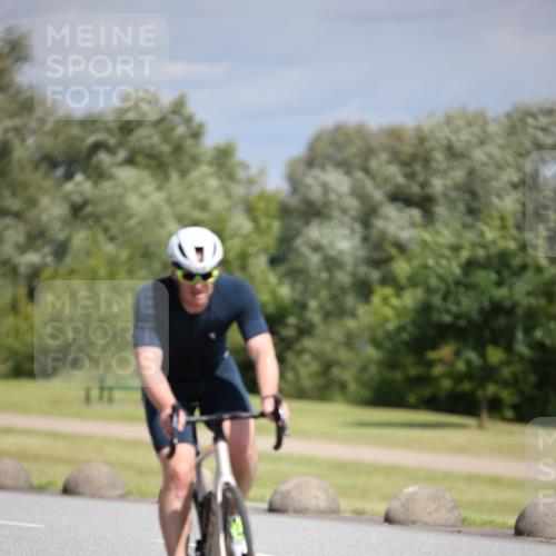 16.06.2024 - 26. Vierlanden-Triathlon Jannik Wohlers http://msf.ph/oto/6293220 16.06.2024 11:36:14 Radfahren 57, 168, 197, 205, 290, 305 meine-sportfotos.de