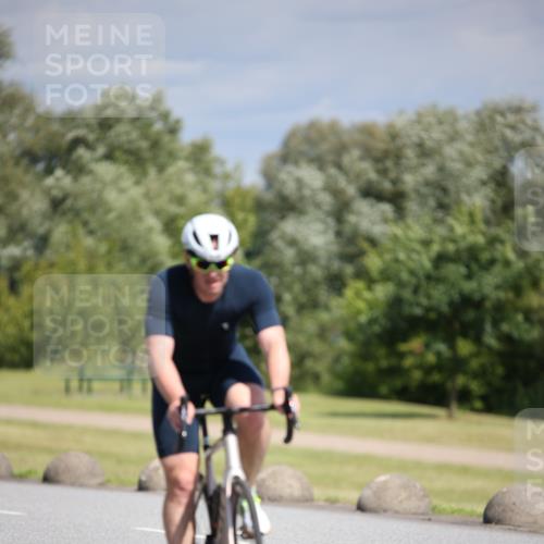 16.06.2024 - 26. Vierlanden-Triathlon Jannik Wohlers http://msf.ph/oto/6293226 16.06.2024 11:36:14 Radfahren 57, 168, 197, 205, 290, 305 meine-sportfotos.de