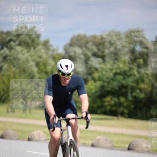 16.06.2024 - 26. Vierlanden-Triathlon Jannik Wohlers http://msf.ph/oto/6293235 16.06.2024 11:36:14 Radfahren 57, 168, 197, 205, 290, 305 meine-sportfotos.de