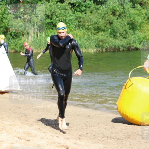 16.06.2024 - 26. Vierlanden-Triathlon Strokosch-Dieckow http://msf.ph/oto/6293250 16.06.2024 09:37:34 Schwimmen 18, 32, 39, 41, 45, 170, 18, 32, 39, 41, 45, 170 meine-sportfotos.de