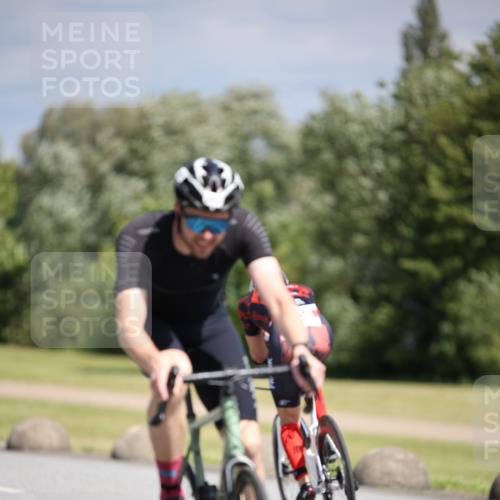 16.06.2024 - 26. Vierlanden-Triathlon Jannik Wohlers http://msf.ph/oto/6293334 16.06.2024 11:36:17 Radfahren 52, 57, 168, 197, 282, 290, 305 meine-sportfotos.de