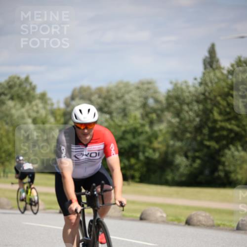 16.06.2024 - 26. Vierlanden-Triathlon Jannik Wohlers http://msf.ph/oto/6293354 16.06.2024 11:36:19 Radfahren 52, 57, 168, 197, 282, 290, 305 meine-sportfotos.de