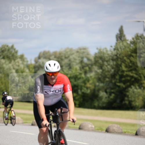 16.06.2024 - 26. Vierlanden-Triathlon Jannik Wohlers http://msf.ph/oto/6293357 16.06.2024 11:36:19 Radfahren 52, 57, 168, 197, 282, 290, 305 meine-sportfotos.de