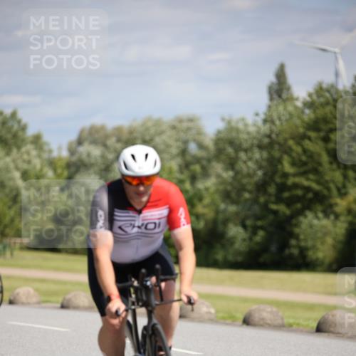 16.06.2024 - 26. Vierlanden-Triathlon Jannik Wohlers http://msf.ph/oto/6293363 16.06.2024 11:36:19 Radfahren 52, 57, 168, 197, 282, 290, 305 meine-sportfotos.de