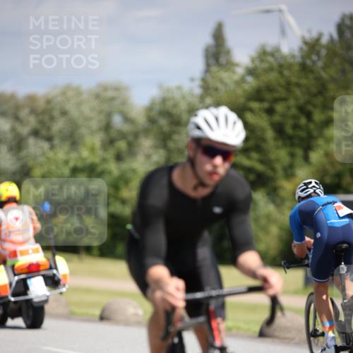 16.06.2024 - 26. Vierlanden-Triathlon Jannik Wohlers http://msf.ph/oto/6293413 16.06.2024 11:36:24 Radfahren 29, 52, 192, 197, 212, 239, 275, 282, 304 meine-sportfotos.de