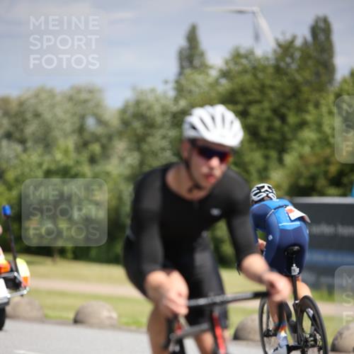 16.06.2024 - 26. Vierlanden-Triathlon Jannik Wohlers http://msf.ph/oto/6293417 16.06.2024 11:36:24 Radfahren 29, 52, 192, 197, 212, 239, 275, 282, 304 meine-sportfotos.de