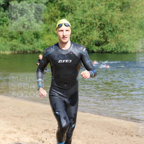16.06.2024 - 26. Vierlanden-Triathlon Strokosch-Dieckow http://msf.ph/oto/6293436 16.06.2024 09:37:42 Schwimmen 6, 18, 32, 39, 41, 45, 58, 170, 6, 18, 32, 39, 41, 45, 58, 170 meine-sportfotos.de