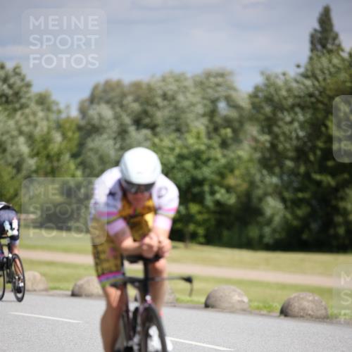 16.06.2024 - 26. Vierlanden-Triathlon Jannik Wohlers http://msf.ph/oto/6293470 16.06.2024 11:36:27 Radfahren 29, 192, 212, 239, 275, 301, 304, 402, 574 meine-sportfotos.de