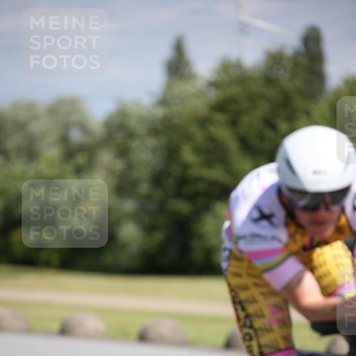 16.06.2024 - 26. Vierlanden-Triathlon Jannik Wohlers http://msf.ph/oto/6293531 16.06.2024 11:36:28 Radfahren 29, 192, 212, 239, 241, 275, 301, 304, 402, 574 meine-sportfotos.de