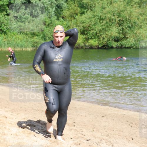 16.06.2024 - 26. Vierlanden-Triathlon Strokosch-Dieckow http://msf.ph/oto/6293567 16.06.2024 09:37:56 Schwimmen 6, 52, 58, 6, 52, 58 meine-sportfotos.de