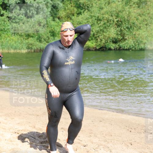 16.06.2024 - 26. Vierlanden-Triathlon Strokosch-Dieckow http://msf.ph/oto/6293614 16.06.2024 09:37:57 Schwimmen 6, 20, 52, 58, 6, 20, 52, 58 meine-sportfotos.de