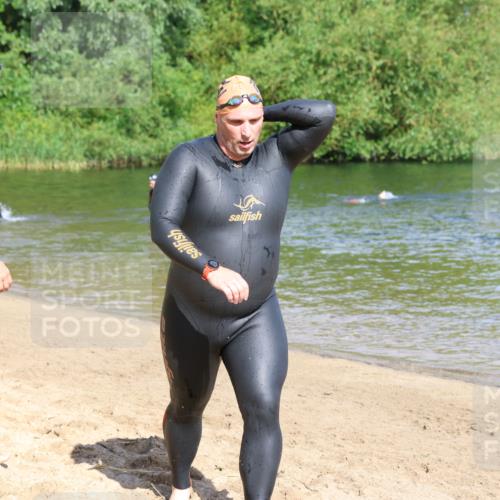16.06.2024 - 26. Vierlanden-Triathlon Strokosch-Dieckow http://msf.ph/oto/6293625 16.06.2024 09:37:57 Schwimmen 6, 20, 52, 58, 6, 20, 52, 58 meine-sportfotos.de