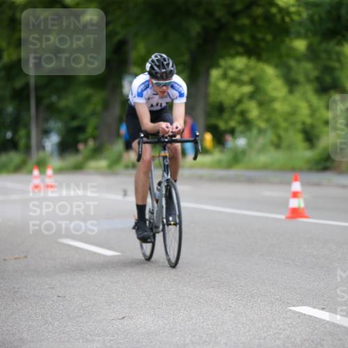 16.06.2024 - 7 Türme Triathlon Fuchs,  Jonas http://msf.ph/oto/6293627 16.06.2024 12:11:36 Radfahren 31, 47, 140, 195, 360, 459, 471, 476, 566 meine-sportfotos.de
