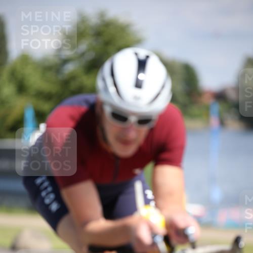 16.06.2024 - 26. Vierlanden-Triathlon Jannik Wohlers http://msf.ph/oto/6293702 16.06.2024 11:36:37 Radfahren 92, 198, 241, 450 meine-sportfotos.de