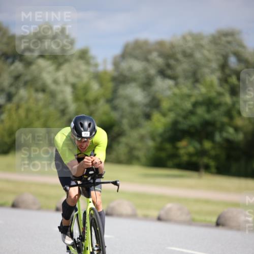 16.06.2024 - 26. Vierlanden-Triathlon Jannik Wohlers http://msf.ph/oto/6293721 16.06.2024 11:36:45 Radfahren 11, 56, 73, 112 meine-sportfotos.de