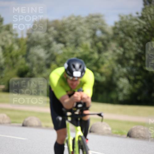 16.06.2024 - 26. Vierlanden-Triathlon Jannik Wohlers http://msf.ph/oto/6293751 16.06.2024 11:36:46 Radfahren 11, 56, 73, 112 meine-sportfotos.de