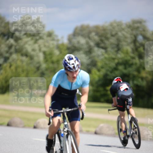 16.06.2024 - 26. Vierlanden-Triathlon Jannik Wohlers http://msf.ph/oto/6293782 16.06.2024 11:36:49 Radfahren 11, 56, 73, 112, 114, 158, 287 meine-sportfotos.de
