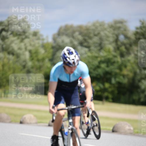 16.06.2024 - 26. Vierlanden-Triathlon Jannik Wohlers http://msf.ph/oto/6293814 16.06.2024 11:36:49 Radfahren 11, 56, 73, 112, 114, 158, 287 meine-sportfotos.de