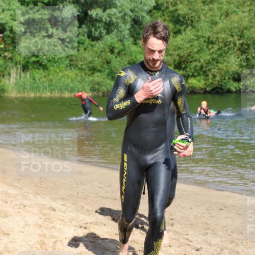 16.06.2024 - 26. Vierlanden-Triathlon Strokosch-Dieckow http://msf.ph/oto/6293853 16.06.2024 09:38:05 Schwimmen 8, 20, 52, 53, 71, 8, 20, 52, 53, 71 meine-sportfotos.de