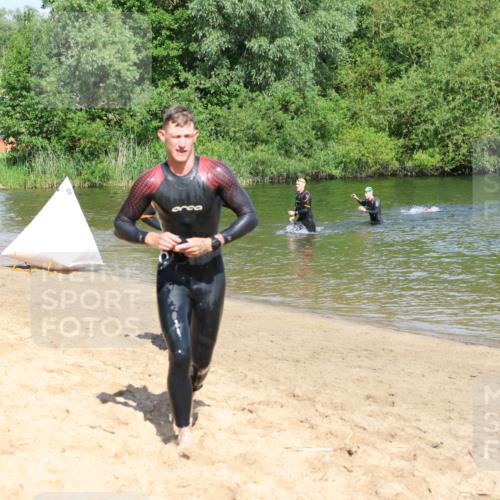 16.06.2024 - 26. Vierlanden-Triathlon Strokosch-Dieckow http://msf.ph/oto/6293865 16.06.2024 09:38:09 Schwimmen 7, 8, 9, 20, 52, 53, 71, 7, 8, 9, 20, 52, 53, 71 meine-sportfotos.de