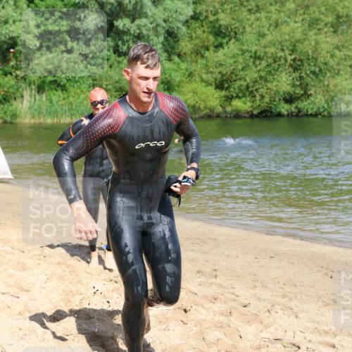 16.06.2024 - 26. Vierlanden-Triathlon Strokosch-Dieckow http://msf.ph/oto/6293908 16.06.2024 09:38:10 Schwimmen 7, 8, 9, 20, 52, 53, 71, 7, 8, 9, 20, 52, 53, 71 meine-sportfotos.de
