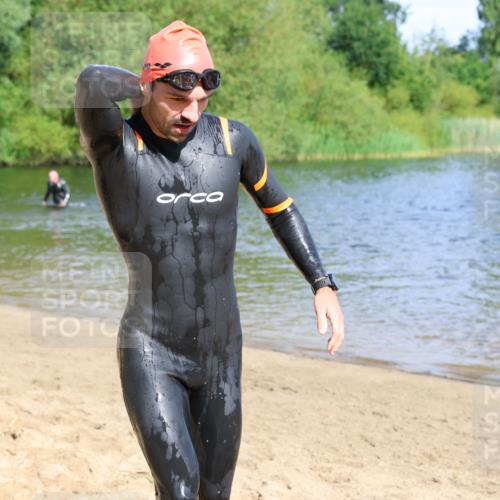 16.06.2024 - 26. Vierlanden-Triathlon Strokosch-Dieckow http://msf.ph/oto/6294029 16.06.2024 09:38:13 Schwimmen 7, 8, 9, 20, 24, 52, 53, 71, 7, 8, 9, 20, 24, 52, 53, 71 meine-sportfotos.de