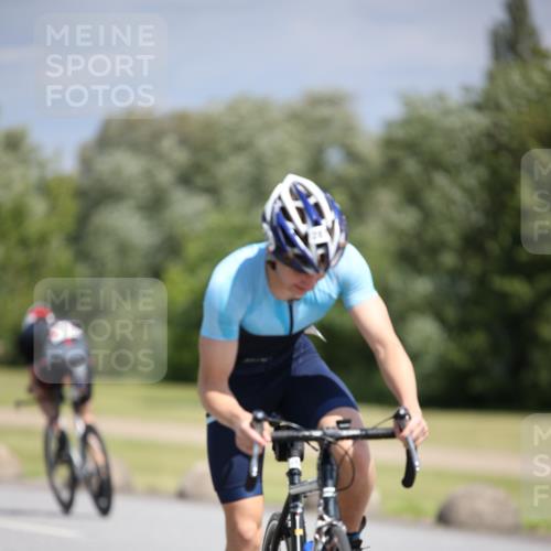 16.06.2024 - 26. Vierlanden-Triathlon Jannik Wohlers http://msf.ph/oto/6294160 16.06.2024 11:36:49 Radfahren 11, 56, 73, 112, 114, 158, 287 meine-sportfotos.de