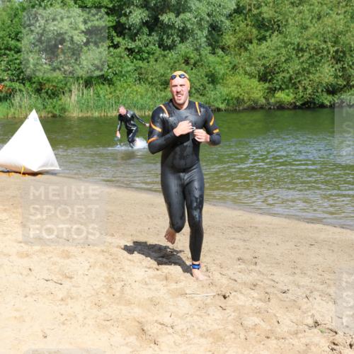 16.06.2024 - 26. Vierlanden-Triathlon Strokosch-Dieckow http://msf.ph/oto/6294167 16.06.2024 09:38:19 Schwimmen 7, 8, 9, 24, 53, 71, 135, 7, 8, 9, 24, 53, 71, 135 meine-sportfotos.de