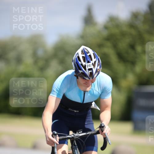 16.06.2024 - 26. Vierlanden-Triathlon Jannik Wohlers http://msf.ph/oto/6294179 16.06.2024 11:36:50 Radfahren 11, 56, 73, 112, 114, 152, 158, 287 meine-sportfotos.de