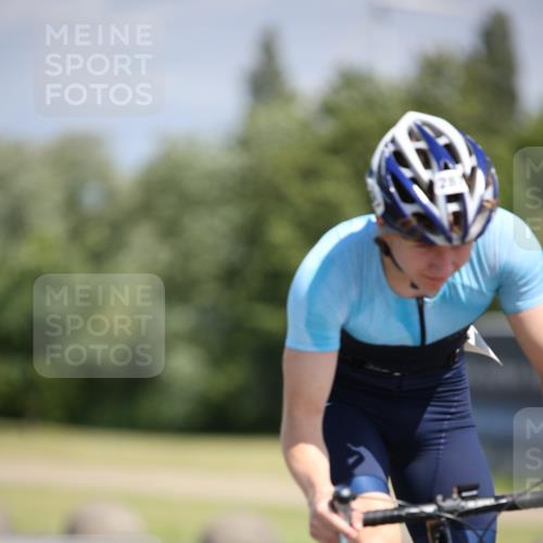 16.06.2024 - 26. Vierlanden-Triathlon Jannik Wohlers http://msf.ph/oto/6294189 16.06.2024 11:36:50 Radfahren 11, 56, 73, 112, 114, 152, 158, 287 meine-sportfotos.de