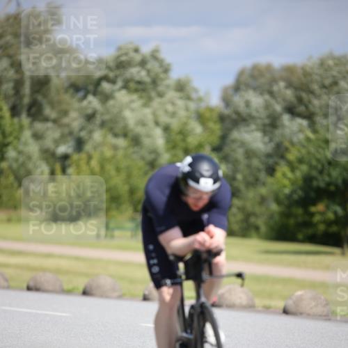16.06.2024 - 26. Vierlanden-Triathlon Jannik Wohlers http://msf.ph/oto/6294225 16.06.2024 11:36:55 Radfahren 42, 56, 114, 152, 158, 287 meine-sportfotos.de