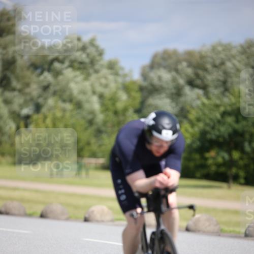 16.06.2024 - 26. Vierlanden-Triathlon Jannik Wohlers http://msf.ph/oto/6294235 16.06.2024 11:36:55 Radfahren 42, 56, 114, 152, 158, 287 meine-sportfotos.de
