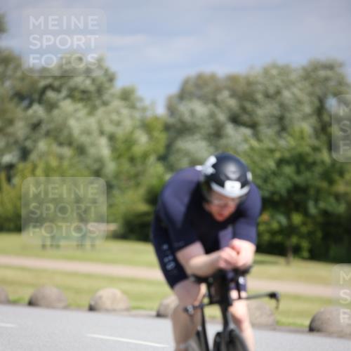 16.06.2024 - 26. Vierlanden-Triathlon Jannik Wohlers http://msf.ph/oto/6294246 16.06.2024 11:36:55 Radfahren 42, 56, 114, 152, 158, 287 meine-sportfotos.de