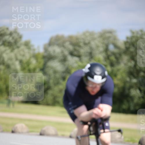 16.06.2024 - 26. Vierlanden-Triathlon Jannik Wohlers http://msf.ph/oto/6294257 16.06.2024 11:36:55 Radfahren 42, 56, 114, 152, 158, 287 meine-sportfotos.de