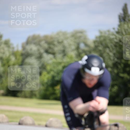 16.06.2024 - 26. Vierlanden-Triathlon Jannik Wohlers http://msf.ph/oto/6294270 16.06.2024 11:36:56 Radfahren 42, 114, 152, 158, 287 meine-sportfotos.de