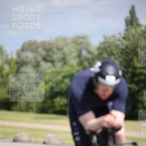 16.06.2024 - 26. Vierlanden-Triathlon Jannik Wohlers http://msf.ph/oto/6294276 16.06.2024 11:36:56 Radfahren 42, 114, 152, 158, 287 meine-sportfotos.de