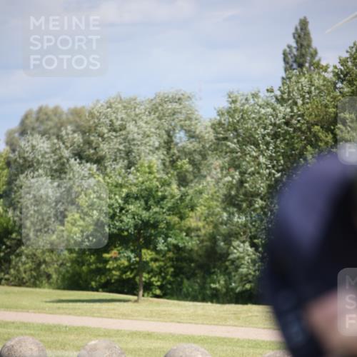 16.06.2024 - 26. Vierlanden-Triathlon Jannik Wohlers http://msf.ph/oto/6294406 16.06.2024 11:36:56 Radfahren 42, 114, 152, 158, 287 meine-sportfotos.de