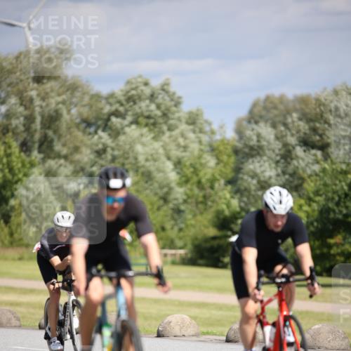 16.06.2024 - 26. Vierlanden-Triathlon Jannik Wohlers http://msf.ph/oto/6294425 16.06.2024 11:36:58 Radfahren 40, 42, 113, 131, 152, 158, 173, 250 meine-sportfotos.de
