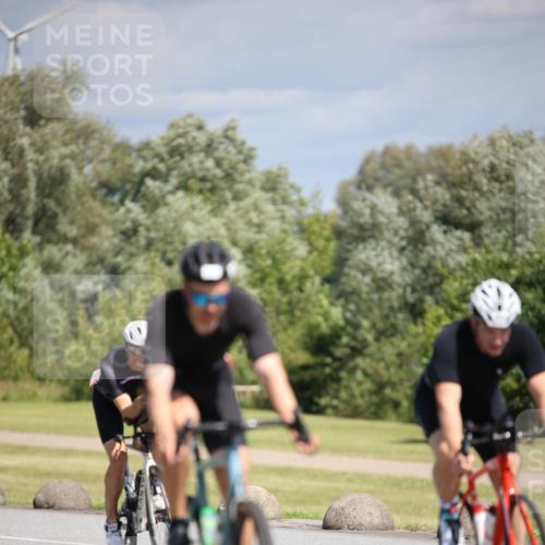 16.06.2024 - 26. Vierlanden-Triathlon Jannik Wohlers http://msf.ph/oto/6294449 16.06.2024 11:36:59 Radfahren 40, 42, 113, 131, 152, 158, 173, 250, 262 meine-sportfotos.de