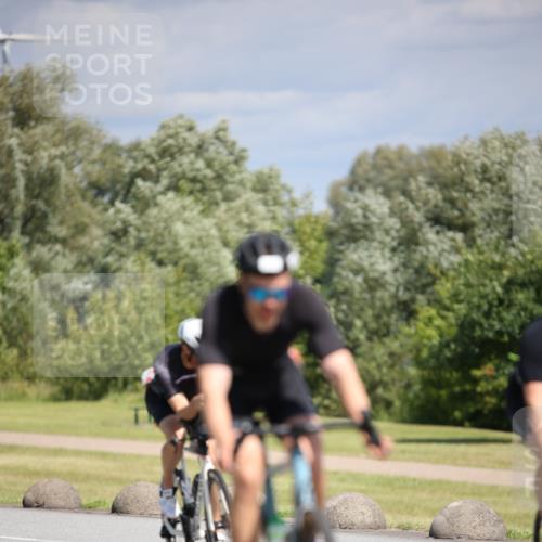 16.06.2024 - 26. Vierlanden-Triathlon Jannik Wohlers http://msf.ph/oto/6294460 16.06.2024 11:36:59 Radfahren 40, 42, 113, 131, 152, 158, 173, 250, 262 meine-sportfotos.de