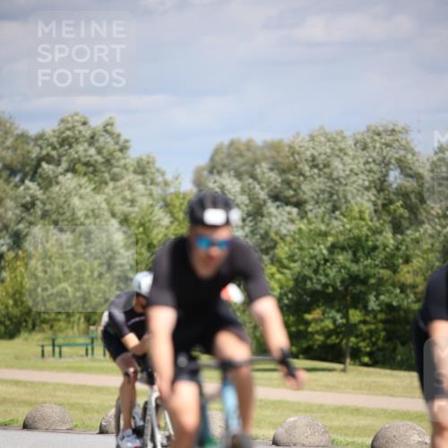 16.06.2024 - 26. Vierlanden-Triathlon Jannik Wohlers http://msf.ph/oto/6294473 16.06.2024 11:36:59 Radfahren 40, 42, 113, 131, 152, 158, 173, 250, 262 meine-sportfotos.de