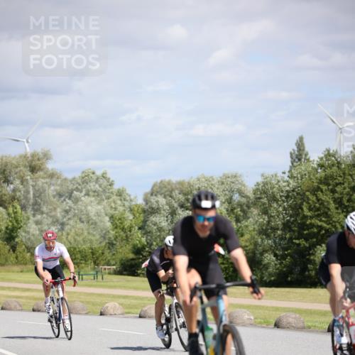 16.06.2024 - 26. Vierlanden-Triathlon Jannik Wohlers http://msf.ph/oto/6294494 16.06.2024 11:36:59 Radfahren 40, 42, 113, 131, 152, 158, 173, 250, 262 meine-sportfotos.de