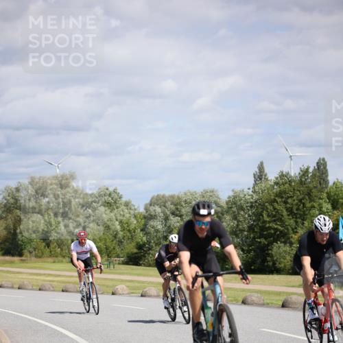 16.06.2024 - 26. Vierlanden-Triathlon Jannik Wohlers http://msf.ph/oto/6294499 16.06.2024 11:36:59 Radfahren 40, 42, 113, 131, 152, 158, 173, 250, 262 meine-sportfotos.de