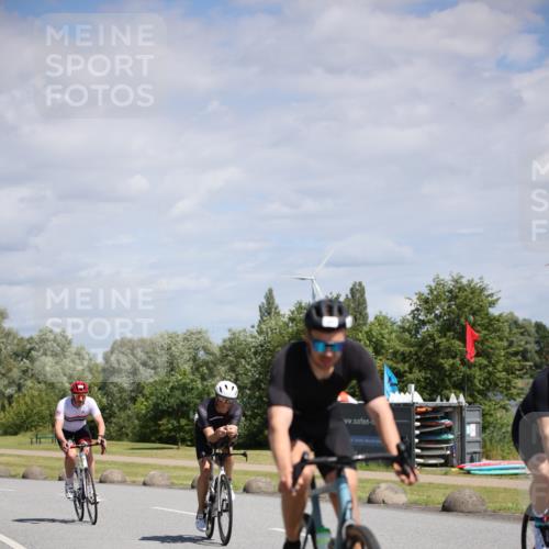 16.06.2024 - 26. Vierlanden-Triathlon Jannik Wohlers http://msf.ph/oto/6294596 16.06.2024 11:37:00 Radfahren 40, 42, 113, 131, 152, 173, 250, 262 meine-sportfotos.de