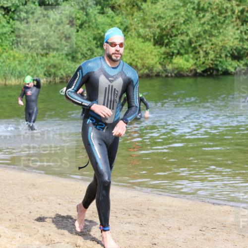 16.06.2024 - 26. Vierlanden-Triathlon Strokosch-Dieckow http://msf.ph/oto/6294671 16.06.2024 09:38:59 Schwimmen 26, 30, 69, 90, 26, 30, 69, 90 meine-sportfotos.de