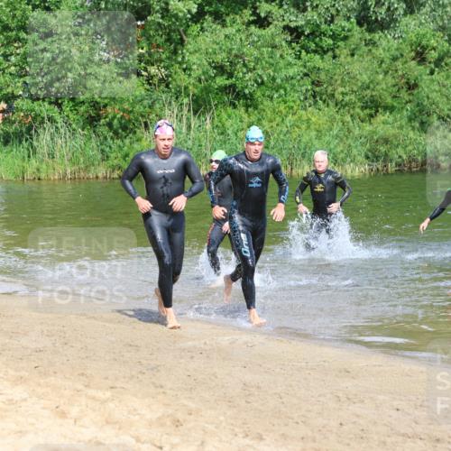 16.06.2024 - 26. Vierlanden-Triathlon Strokosch-Dieckow http://msf.ph/oto/6294711 16.06.2024 09:39:01 Schwimmen 26, 30, 69, 90, 26, 30, 69, 90 meine-sportfotos.de
