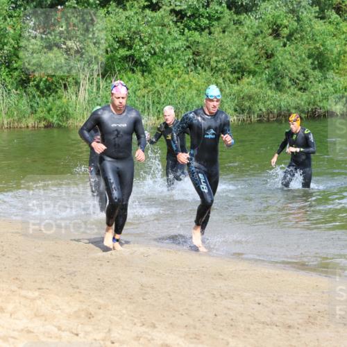 16.06.2024 - 26. Vierlanden-Triathlon Strokosch-Dieckow http://msf.ph/oto/6294768 16.06.2024 09:39:02 Schwimmen 26, 30, 69, 83, 90, 26, 30, 69, 83, 90 meine-sportfotos.de