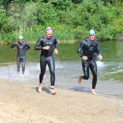 16.06.2024 - 26. Vierlanden-Triathlon Strokosch-Dieckow http://msf.ph/oto/6294828 16.06.2024 09:39:02 Schwimmen 26, 30, 69, 83, 90, 26, 30, 69, 83, 90 meine-sportfotos.de